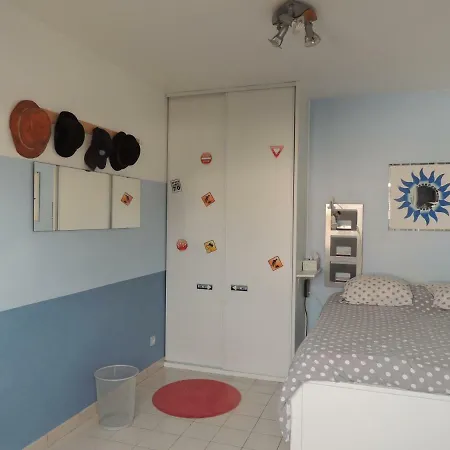 Chambres Chez L'habitant Homestay