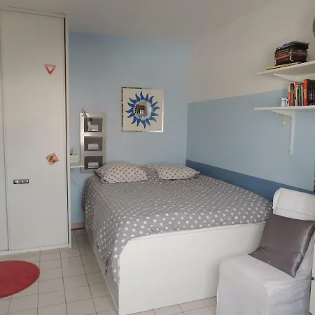 Chambres Chez L'habitant Homestay *
